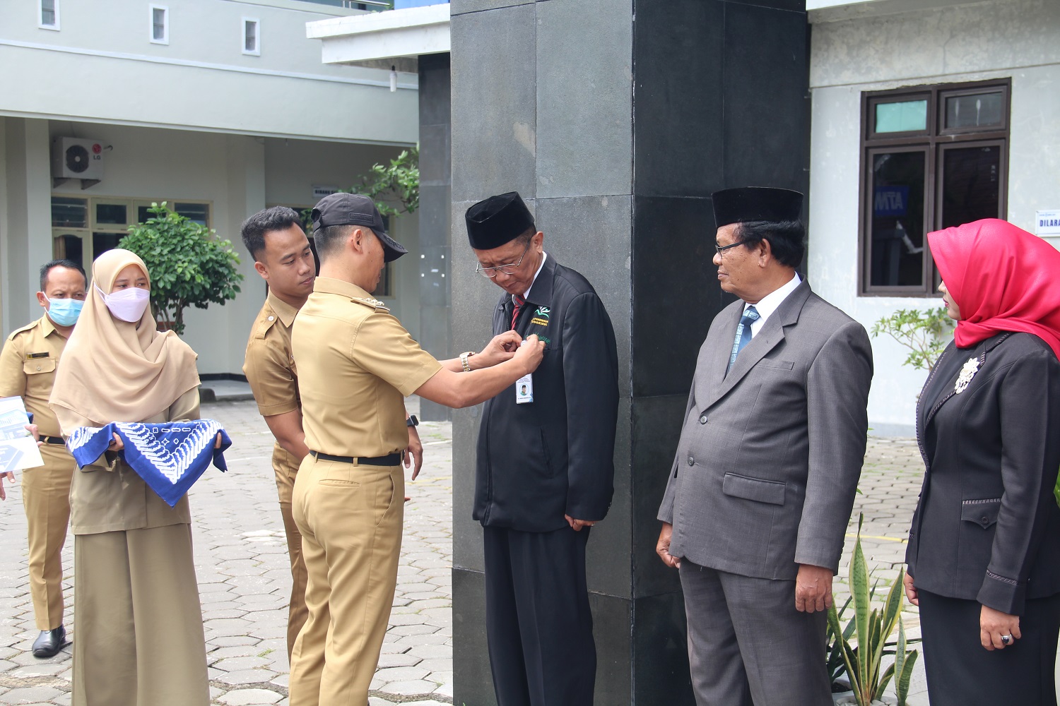 Gambar 11 Orang Dewan Pendidikan Gunungkidul Dikukuhkan, Bupati Harapkan Lahirkan Kebikjakan Program Pendidikan Bermutu