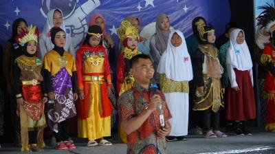 Gambar PGMI Expo Ke 4 Ajang Silaturahmi Antar Sekolah Madrasah Se Gunungkidul, Meriah