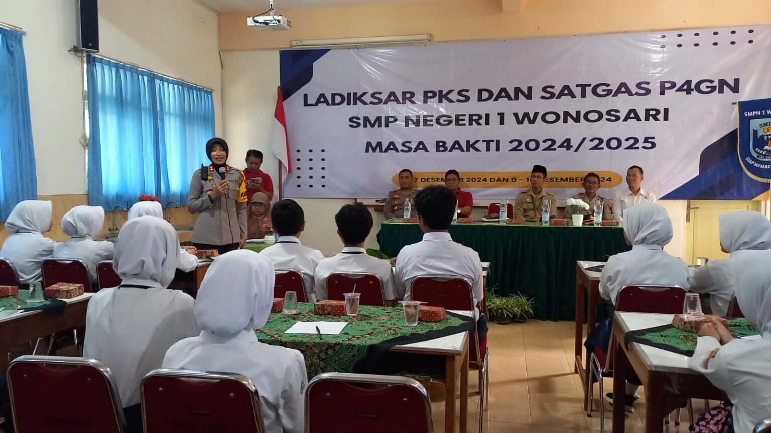 LADIKSAR P4GN DAN PKS DI SMP NEGERI 1 WONOSARI: PENGUATAN KARAKTER SISWA DALAM MENANGKAL PENYALAHGUNAAN NARKOBA