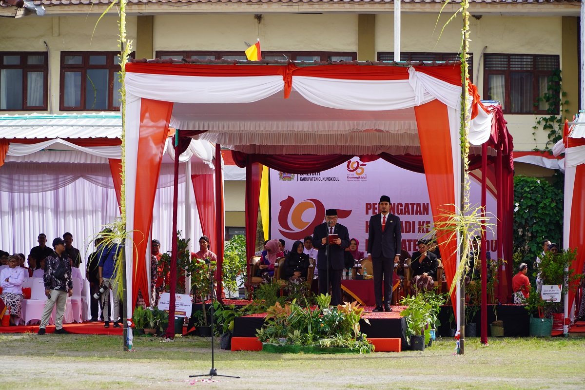 Seluruh Pegawai Dinas Pendidikan Gunungkidul Ikuti Upacara HUT ke-195 Kabupaten Gunungkidul