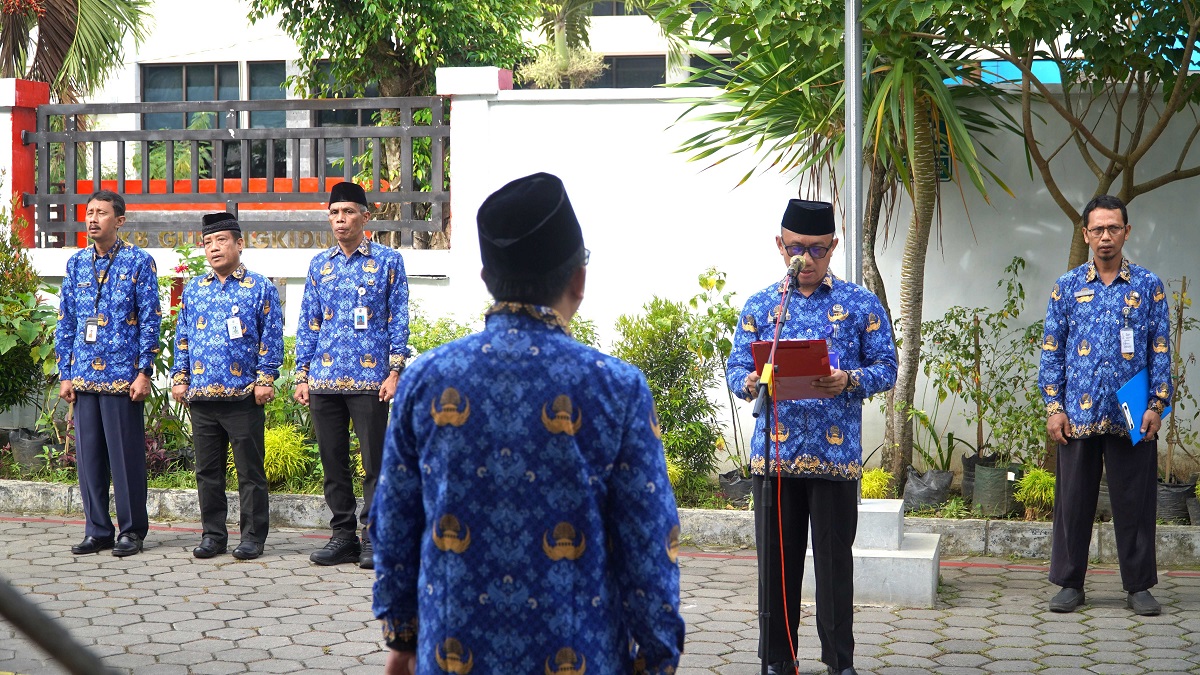 Dinas Pendidikan Kabupaten Gunungkidul Gelar Apel Peringatan Hari Pahlawan 2025