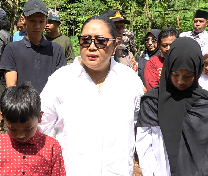 Bupati Gunungkidul Pastikan Pendidikan dan Kesehatan Keluarga Fendi Terjamin: Pemerintah Bertanggung Jawab Penuh