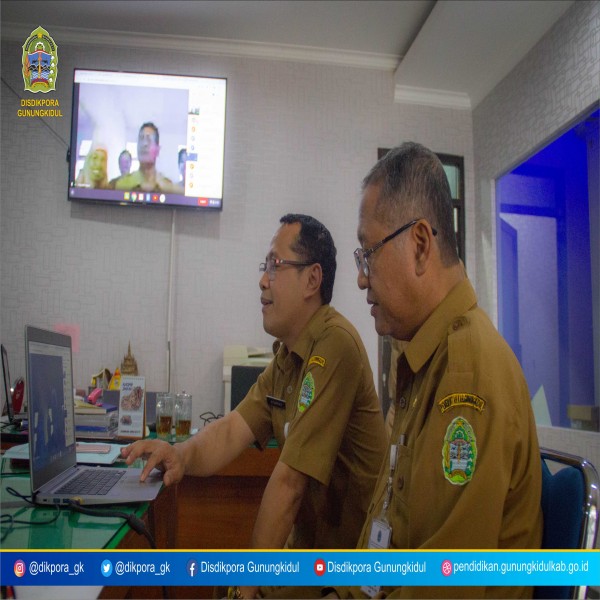 Gambar KEPALA DINAS DIKPORA  PANTAU PPDB DENGAN VIDEOCONFERENCE