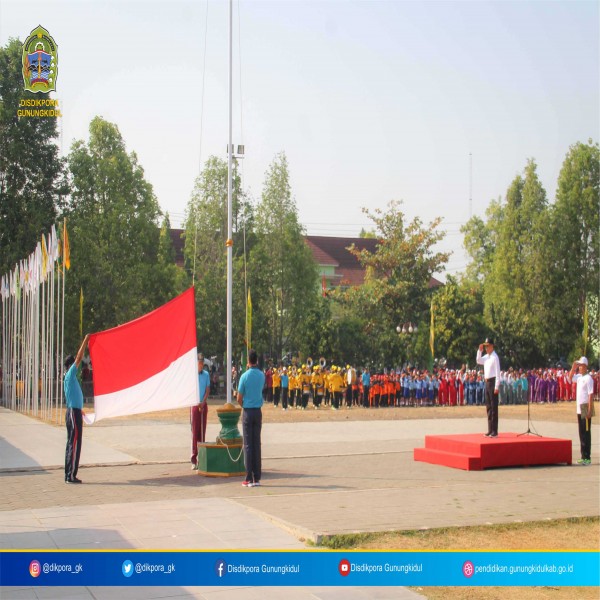 Gambar UPACARA MEMPERINGATI HARI OLAHRAGA NASIONAL YANG KE-36