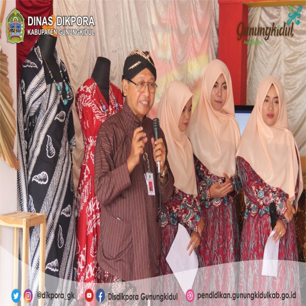 Gambar GEBYAR FASHION SHOW HASIL KARYA SISWA LKP NUSA INDAH PROGRAM PENDIDIKAN KECAKAPAN WIRAUSAHA (PKW)