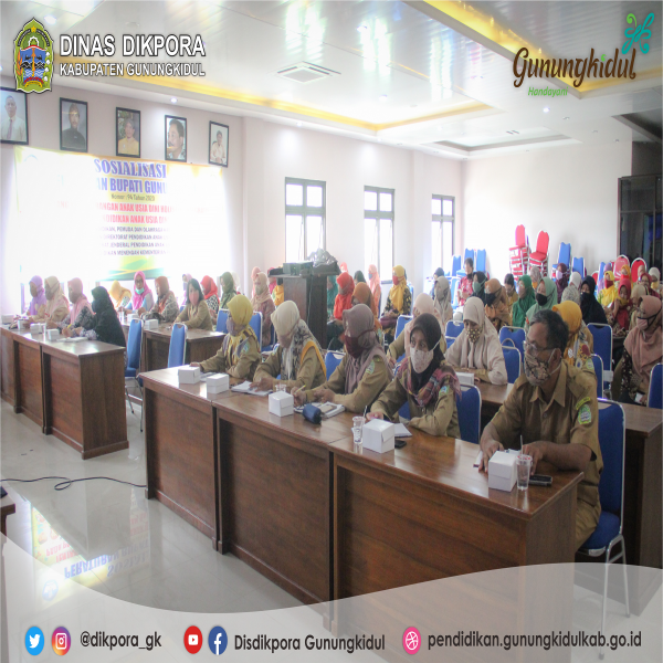 Gambar SOSIALISASI PERATURAN BUPATI GUNUNGKIDUL TENTANG PENGEMBANGAN ANAK USIA DINI HOLISTIK-INTEGRATIF PADA PELAKSANAAN PENDIDIKAN ANAK USIA DINI PRA SEKOLAH DASAR