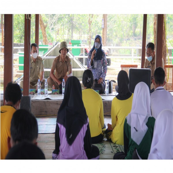 Gambar Sosialisasi Geopark melalui Jalur Pendidikan