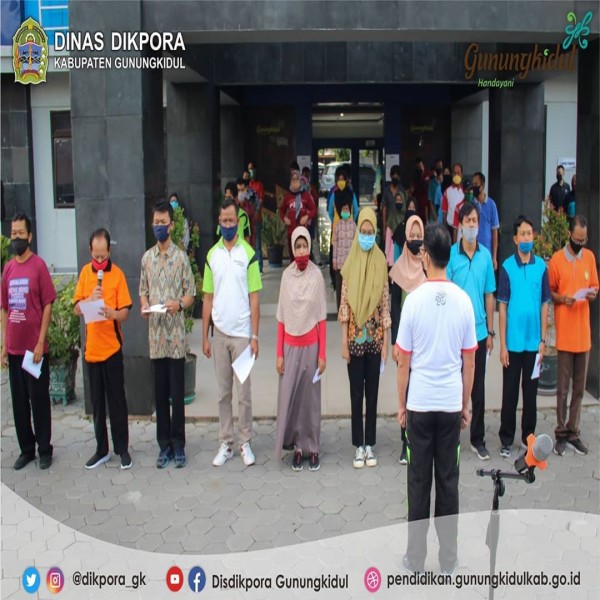 Gambar APEL JUM’AT PAGI RUTIN DAN FLASHMOB TARI BEKSAN WANARA KE-DUA