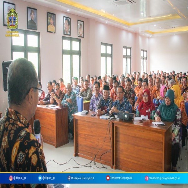 Gambar RAPAT KERJA DISDIKPORA KABUPATEN GUNUNGKIDUL TAHUN 2020