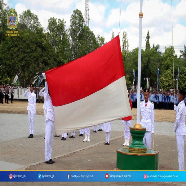 Gambar UPACARA BENDERA PERINGATAN DETIK-DETIK PROKLAMASI KEMERDEKAAN KE-74 REPUBLIK INDONESIA*