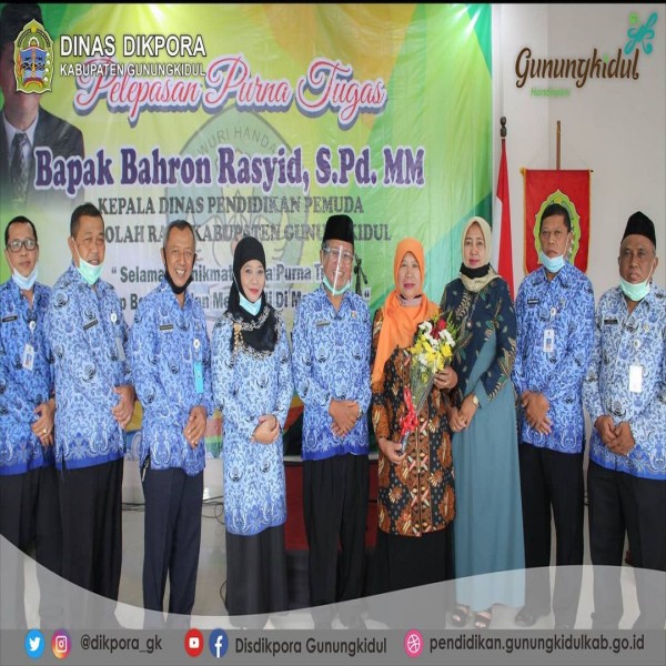 Gambar Pelepasan Purna Tugas Bapak Bahron Rasyid, S.Pd. M.M