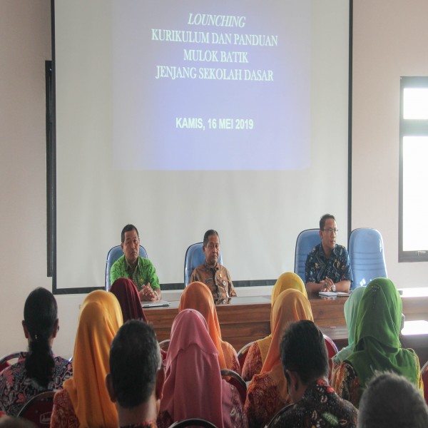 Gambar Launching Kurikulum dan Panduan Mulok Batik Jenjang Sekolah Dasar