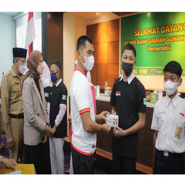 Gambar Membangkitkan Motivasi Siswa SMP di Gunungkidul Melalui Beasiswa Bakat dan Prestasi