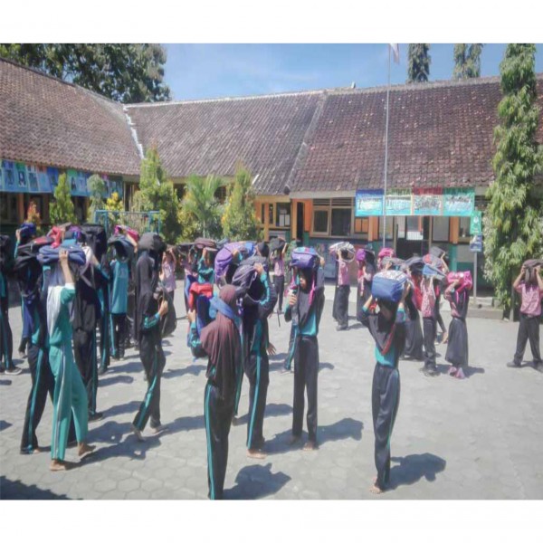 Gambar SEKOLAH-SEKOLAH DI KABUPATEN GUNUNGKIDUL TELAH MELAKSANAKAN SIMULASI EVAKUASI BENCANA SECARA SERENTAK