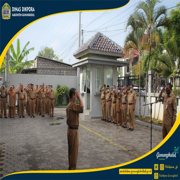 Gambar Ir. EDDY PRAPTONO, M.Si.  MEMPERKENALKAN DIRI BAHWA BELIAU MENDAPAT TUGAS UNTUK MENJADI PELAKSANA TUGAS KEPALA DINAS PENDIDIKAN, PEMUDA, DAN OLAHRAGA KABUPATEN GUNUNGKIDUL