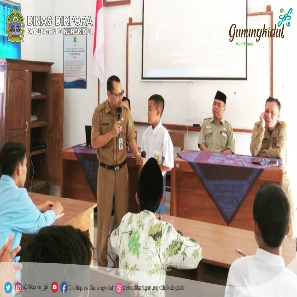 Gambar DIKLAT KEPEMIMPINAN OSIS SELURUH JENJANG SMP DI KABUPATEN GUNUNGKIDUL