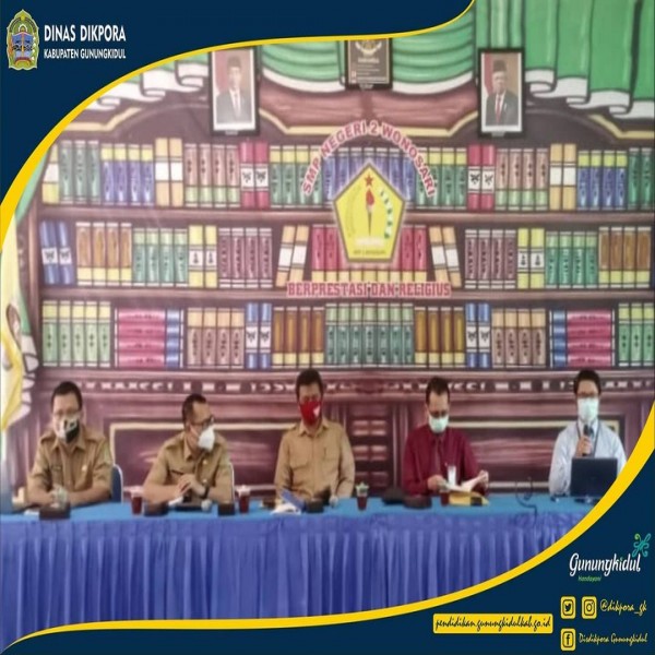 Gambar SOSIALISASI KEBIJAKAN PENDIDIKAN DAN CSM