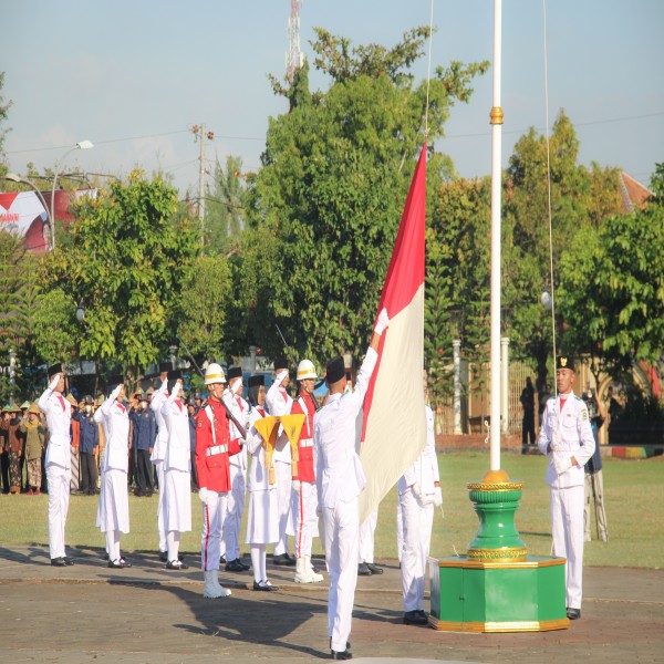 Gambar Bupati Gunungkidul Ajak Element Masyarakat Upacara HUT ke-77 RI Di Alun Alun Kota